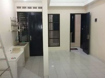 Rumah Nuansa Asri Cipadu Dalam Perumahan Siap Huni
