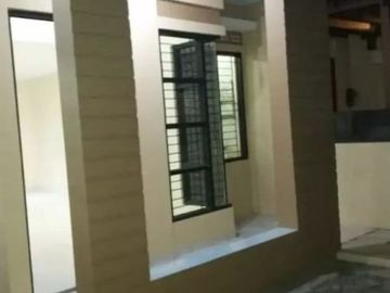 Rumah Nuansa Asri Cipadu Dalam Perumahan Siap Huni