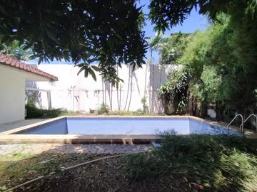 Modern Single House di Kemang dg Privat Pool & Taman Kondisi Unfurnished HSE-A0587