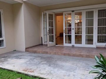 INFO - Dijual CEPAT Rumah Mewah 2LT Bagus Modern di Brawijaya,Kb.Baru, LOKASI FAVORIT