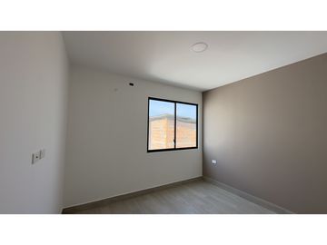 EN VENTA CASA MODERNA A ESTRENAR EN MANTA, SECTOR NORTE