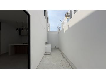 EN VENTA CASA MODERNA A ESTRENAR EN MANTA, SECTOR NORTE