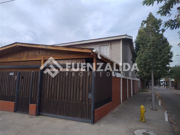 Casa en venta de 4 dorm. en Puente Alto