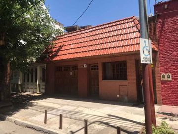 Casa para 2 Familias en venta en Lanus Oeste
