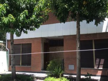 Casa para 2 Familias en venta en Lanus Oeste