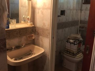 Casa para 2 Familias en venta en Lanus Oeste