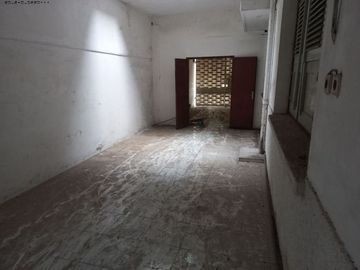 Rumah jalan lombok Hadap Utara Cocok untuk kantor,resto,cafe,dll
