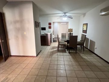 Venta Casa Amplia Bosques del Poniente