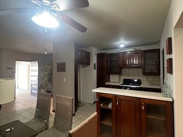 Venta Casa Amplia Bosques del Poniente