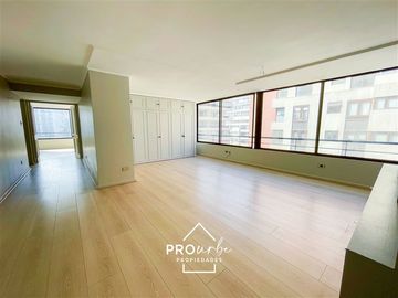 Departamento en Venta en Enrique Foster/Presidente Riesco