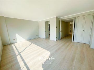 Departamento en Venta en Enrique Foster/Presidente Riesco