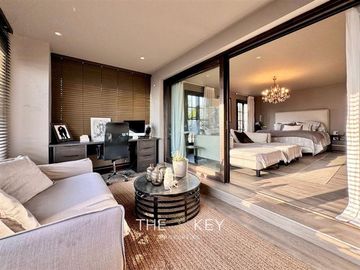 Depto Duplex-Penthouse en venta de 5 dorm. Vitacura