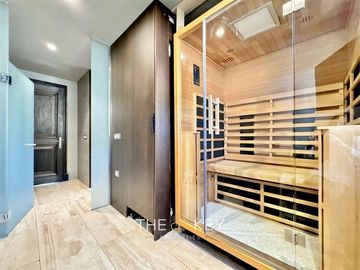 Depto Duplex-Penthouse en venta de 5 dorm. Vitacura