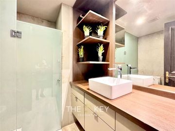 Depto Duplex-Penthouse en venta de 5 dorm. Vitacura