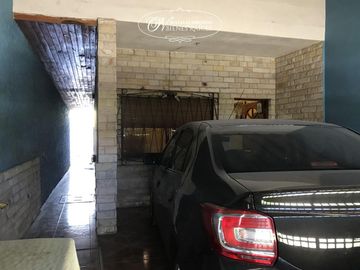 Casa en venta- Jose Clemente Paz- 5 ambientes