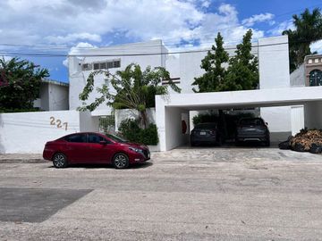 Casa en Venta en Mérida, Colonia Campestre