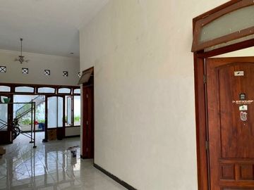 Rumah Bhaskara Selatan Mulyorejo Sedang Renov Strategis