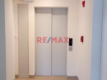 Exclusivos departamentos iluminados, con excelente ubicación en la Urb. Los Rosales, con vista a hermoso parque.
Financiado por el BCP.

ENTREGA MA