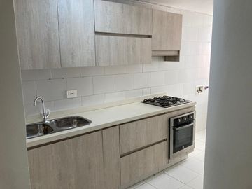 apartamento en venta en altos de riomar. Cod V105463