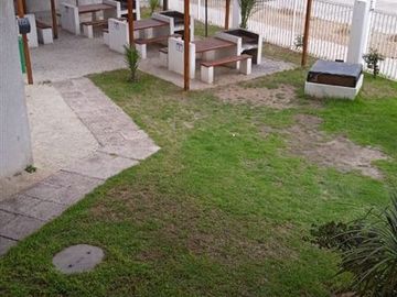 Departamento en Venta en El condominio se encuentra cercano a la playa de la herradura, la ruta 5 y una shell.