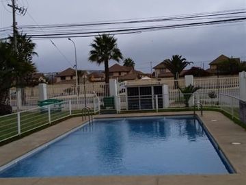 Departamento en Venta en El condominio se encuentra cercano a la playa de la herradura, la ruta 5 y una shell.