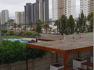 Departamento en Venta en El condominio se encuentra cercano a la playa de la herradura, la ruta 5 y una shell.