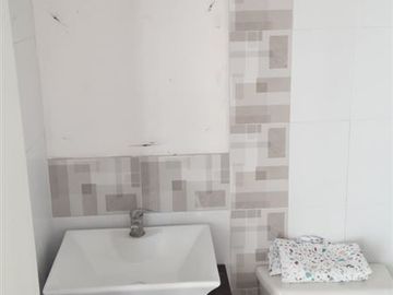 Departamento en Venta en El condominio se encuentra cercano a la playa de la herradura, la ruta 5 y una shell.