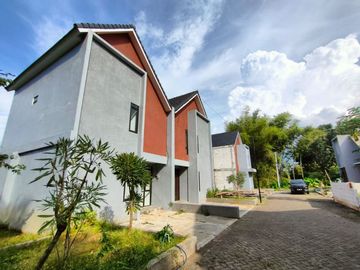 Investasi Menguntungkan Kos Rasa Villa Free Pajak Di Malang Desain Unik