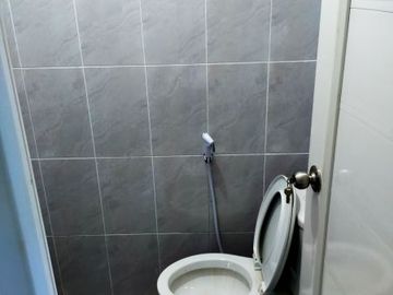 Rumah minimalis 2 lt selangkah tol Desari di Rangkapan Jaya Depok