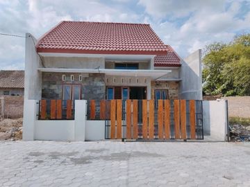 Rumah baru dalam cluster di jln Kaliurang KM 7