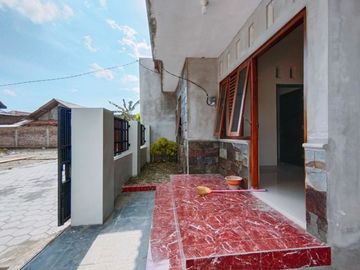 Rumah baru dalam cluster di jln Kaliurang KM 7