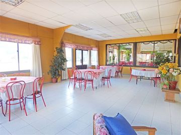 Restaurant en venta en Maule. Acceso 5 Sur
