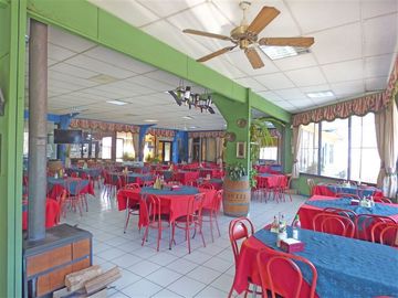 Restaurant en venta en Maule. Acceso 5 Sur