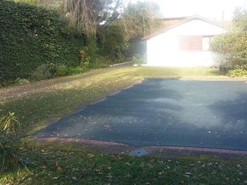 MUY BUENA UBICACIÓN - AMPLIO TERRENO - MUY BUEN CHALET APTO 2 FAMILIAS