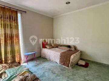 Dijual Cepat Rumah Taman Palem Semi Furnish SHM