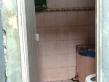Rumah 2 &frac12; lt Strategis 400 jt an di Cimpaeun Tapos Depok (faisal)