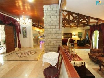 Villa murah dan mewah di cisarua bogor dekat taman safari