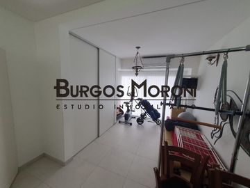 Semipiso en venta en Moron Sur