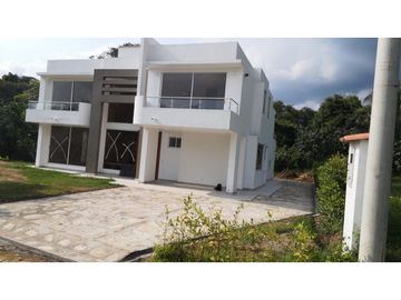 CASA CAMPESTRE LA MESA