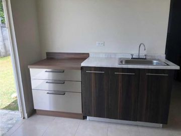 VENDO CASA EN ARRAIJAN LA HACIENDA
