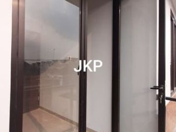 RUMAH BARU MURAH 2LANTAI SIAP HUNI DI LOKASI STRATEGIS DI PADURENAN MUSTIKA JAYA BEKASI TIMUR