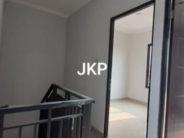 RUMAH BARU MURAH 2LANTAI SIAP HUNI DI LOKASI STRATEGIS DI PADURENAN MUSTIKA JAYA BEKASI TIMUR