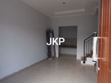 RUMAH BARU MURAH 2LANTAI SIAP HUNI DI LOKASI STRATEGIS DI PADURENAN MUSTIKA JAYA BEKASI TIMUR