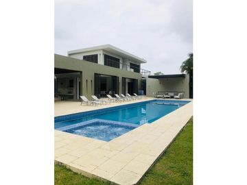 VENDO HERMOSA CASA EN ANAPOIMA