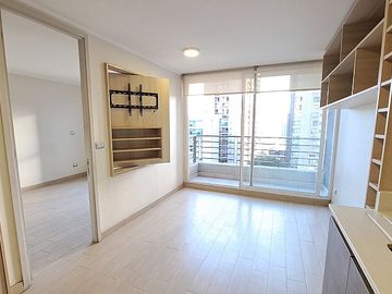 SE VENDE DEPTO 1D+1B METRO SANTA ISABEL