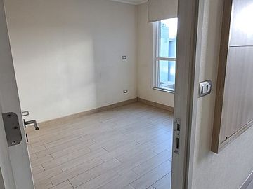 SE VENDE DEPTO 1D+1B METRO SANTA ISABEL