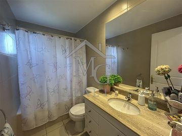 Casa en venta de 4 dorm. en Brisas Norte Colina