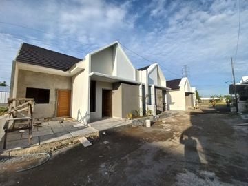 1 UNIT TERAKHIR, RUMAH SIAP HUNI, BISA KPR, DI JALAN IMOGIRI TIMUR, BANTUL