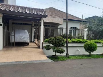 Rumah Terawat Super Homey 1 Lantai di Bukit Cinere Indah