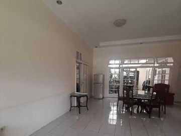 Rumah Terawat Super Homey 1 Lantai di Bukit Cinere Indah